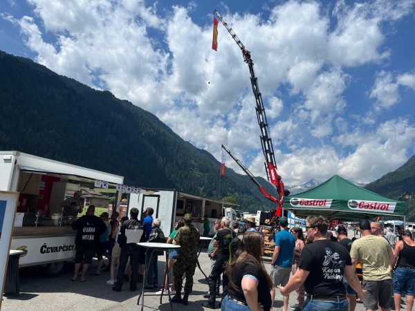 326f7138-819e-45af-b434-267a3c68ef09